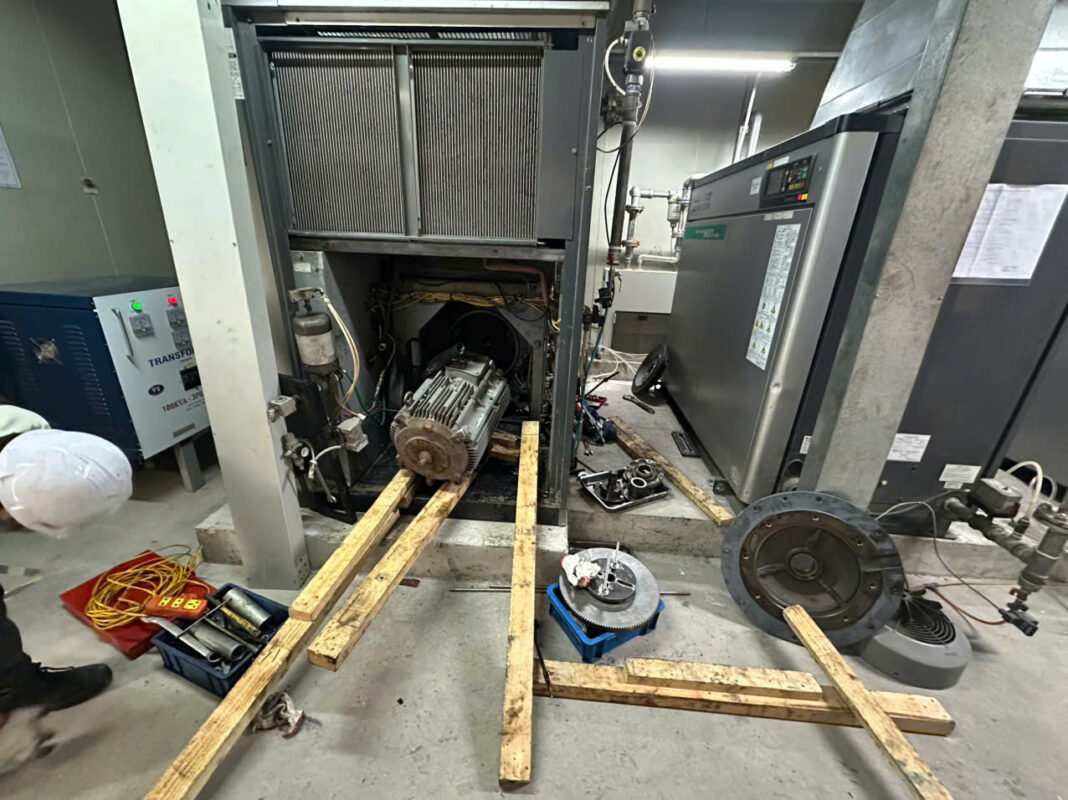 Xử lý lỗi bó cứng đầu nén máy nén khí trục vít công nghiệp